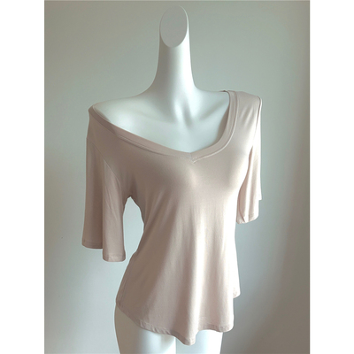 纯欲tian花板！WU敌显瘦 宽松版大V领短袖T恤 一字领斜肩中袖上衣