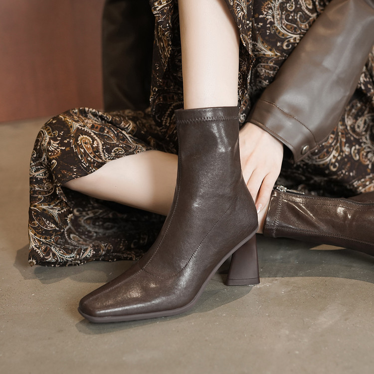 手抓纹粗跟短靴女方头弹力瘦瘦靴