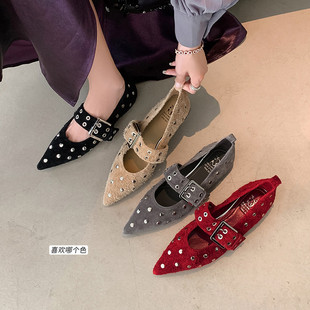 法式绝美尖头平底玛丽珍单鞋女2025新款百搭高级感配裙子的鞋子