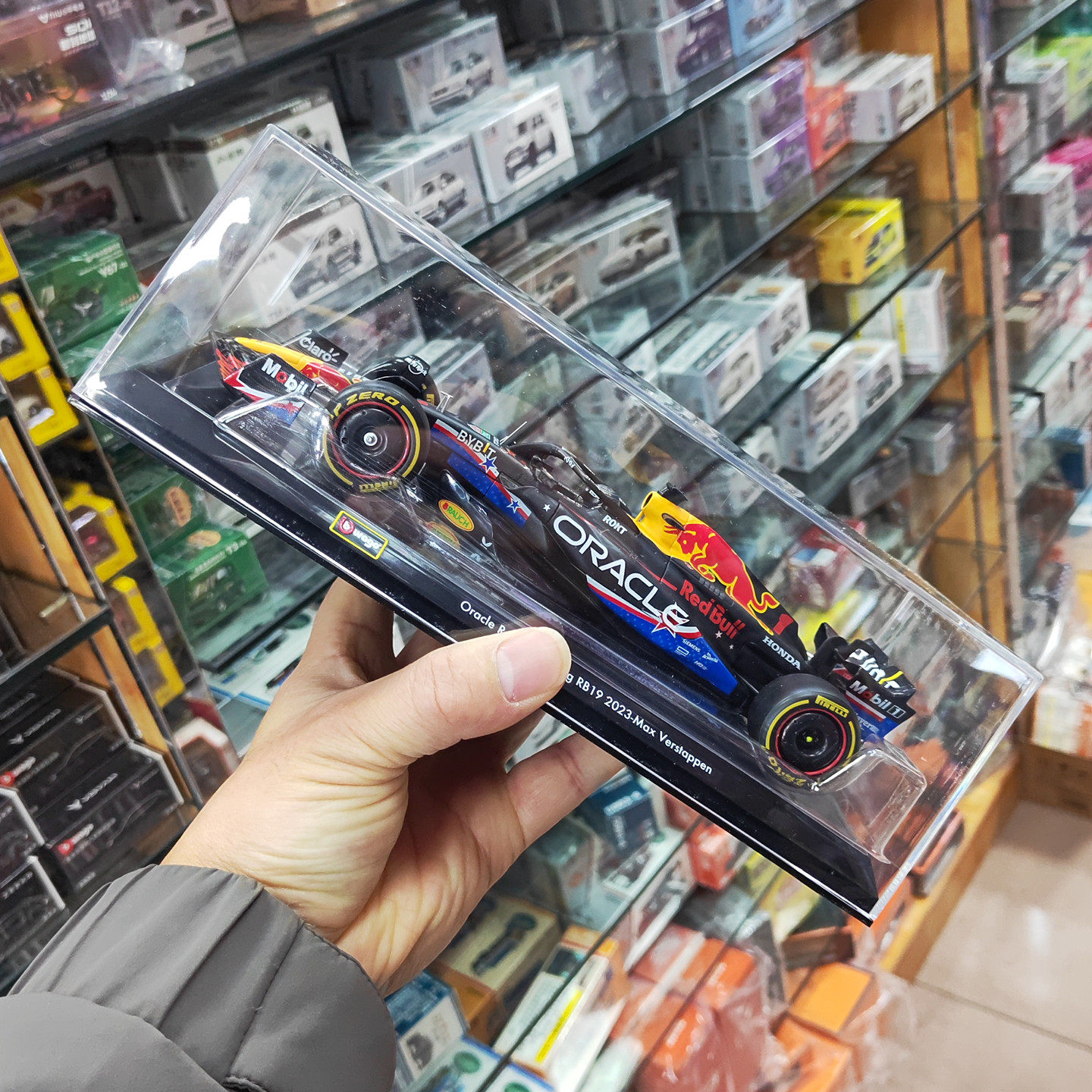 红牛RB19F1方程式赛车合金汽车模