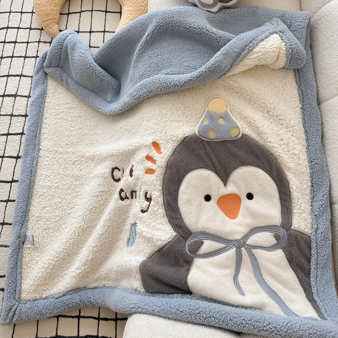 秋冬季加厚双层羊羔绒毛毯可爱企鹅儿童午睡沙发榜办公室空调盖毯