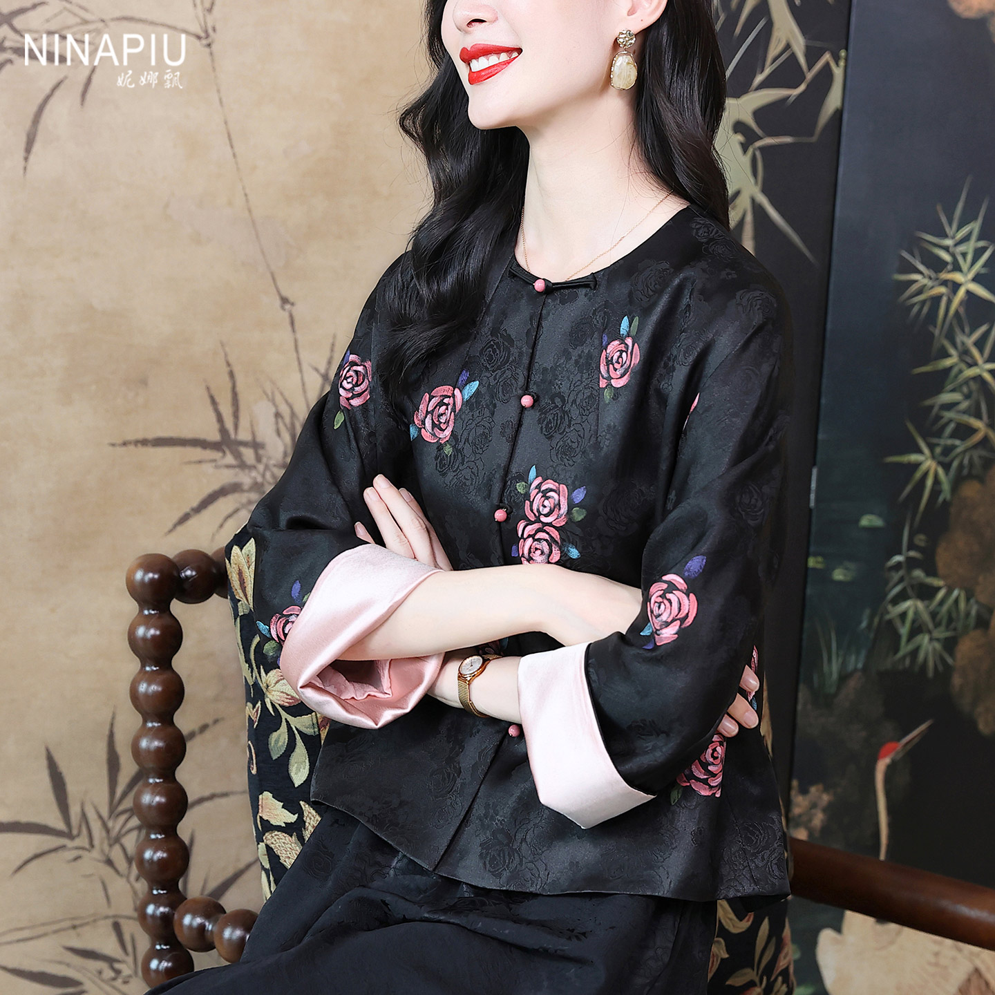 妮娜飘新中式手绘香云纱真丝外套