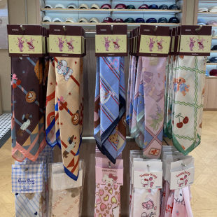 【MINISO】名创优品复古趣味系列卡牌免子丝巾百搭领巾围巾卡通款