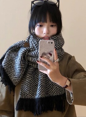 情侣复古中性风黑色围巾女冬季韩版高级感保暖流苏长款围脖学生男