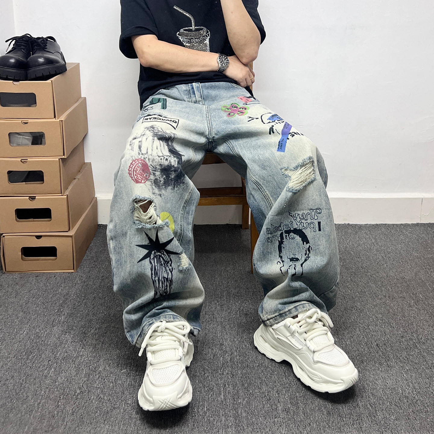 春秋个性做旧破洞牛仔裤男高街复古宽松阔腿长裤潮牌印花直筒裤子