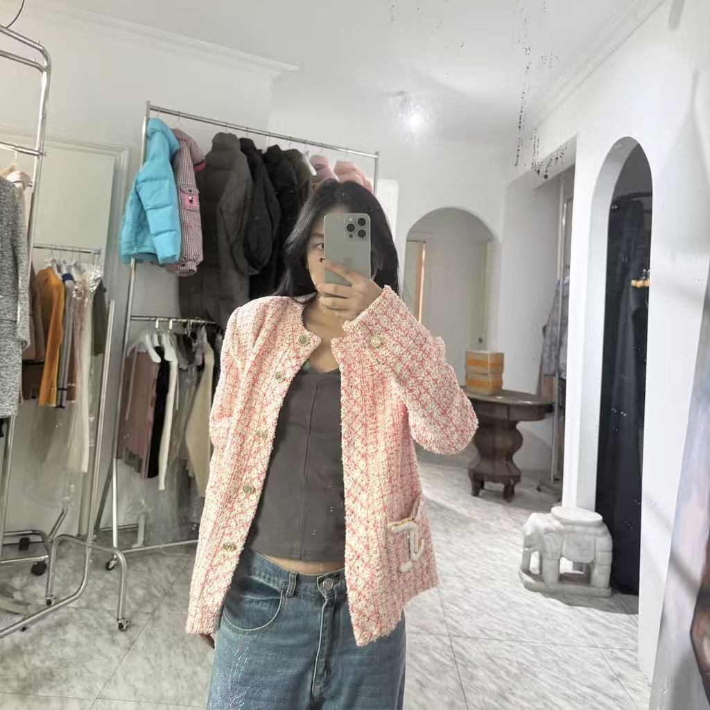 日娜高奢20XXASIA BUYER 11 wka 早春新款圆领口袋粗花呢粉色外套