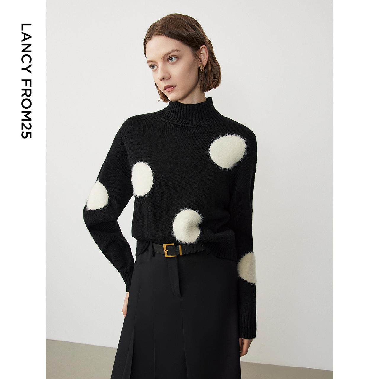 朗姿半高领波点显瘦毛针织衫