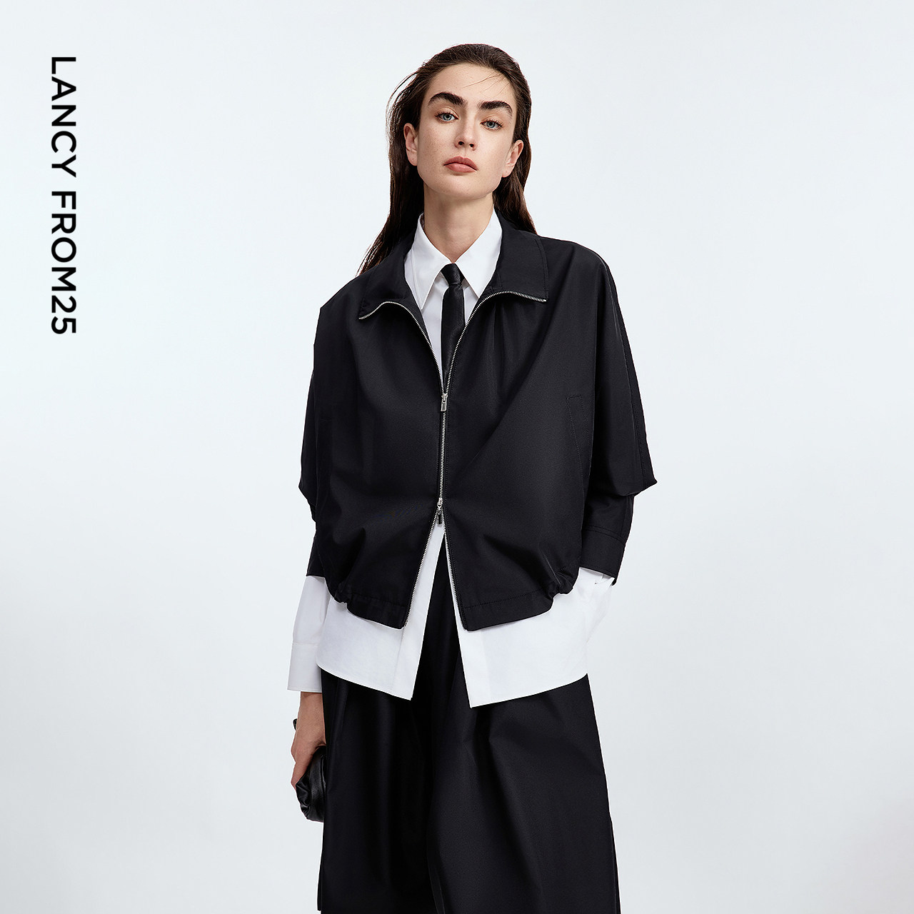 朗姿黑色缎面夹克外套设计感别致短款宽松百搭上衣2025年秋季新款,女装/女士精品,短外套,淘宝优惠券,粉丝福利购,淘宝优惠卷