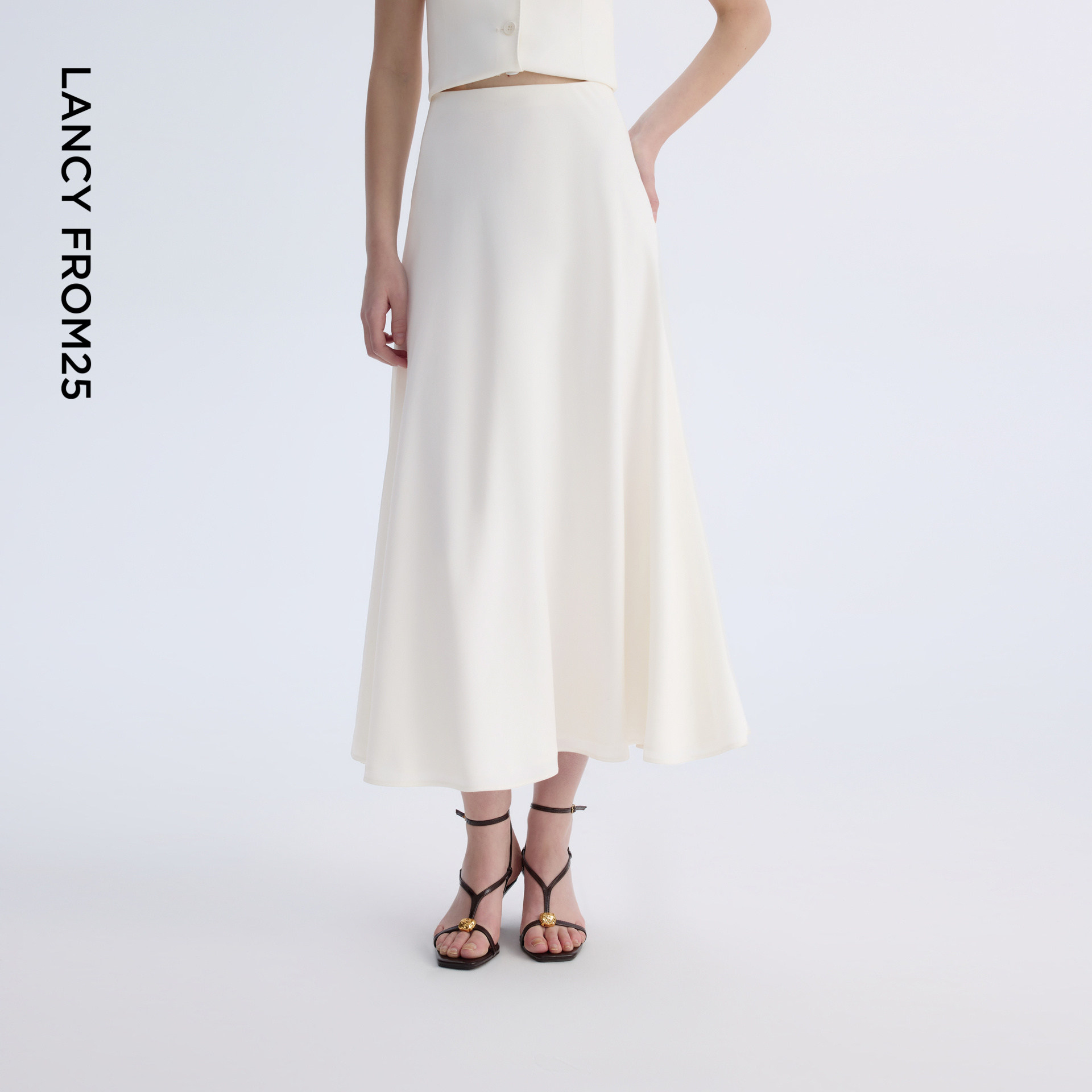 朗姿醋酸高腰垂感半身裙气质百搭白色高级感长裙2026年夏季新款女