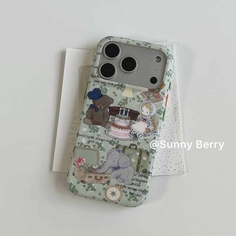 向日的浆果ins小众森系绿色碎花洋娃娃小熊之旅可爱插画适用苹果1