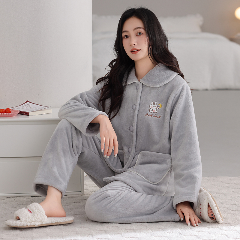 秋冬季加厚法兰绒女家居服套装