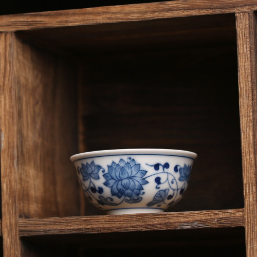 釉下彩陶瓷复古高温缠枝莲碗杯