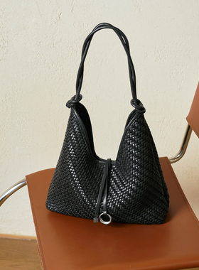 C1091CX5新款单肩包