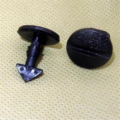 适配大通V80立柱门柱后车门内饰板卡扣 盖尾门尾灯饰板固定卡扣子