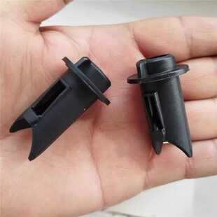 拉线卡扣固定底座 凯美瑞油箱盖锁扣支架 适用于2006 2015卡罗拉