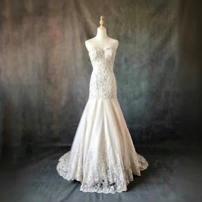 高定复古风钉珠象牙白婚纱礼服
