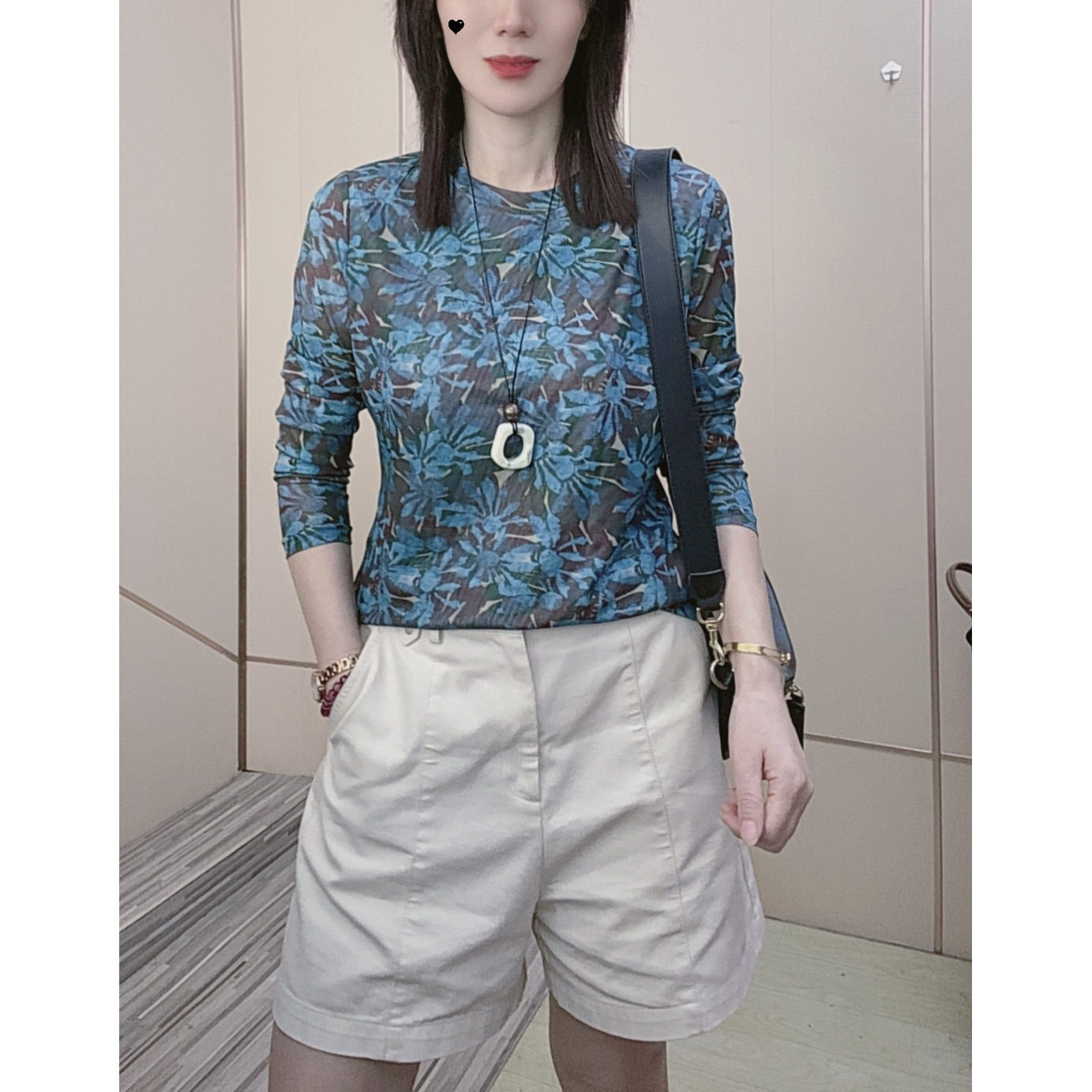 2026春季新款时尚圆领浅网纱外穿蓝咖印花长袖t恤女打底衫女上衣T