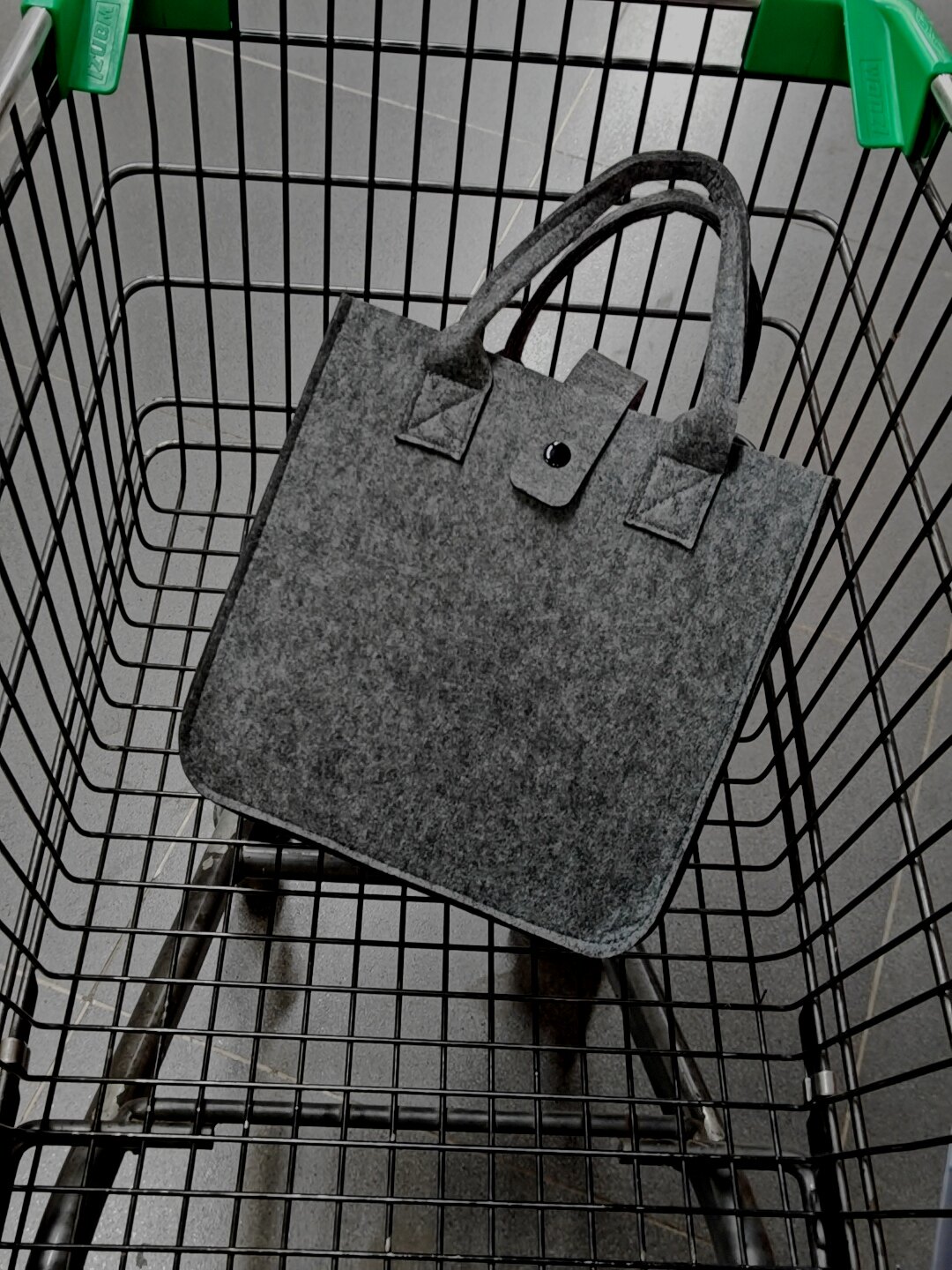 一嘉潮牌简约高级灰毛毡手提包女2024新款时尚小方包大容量通勤包,箱包皮具/热销女包/男包,通用款女包,淘宝优惠券,粉丝福利购,淘宝优惠卷