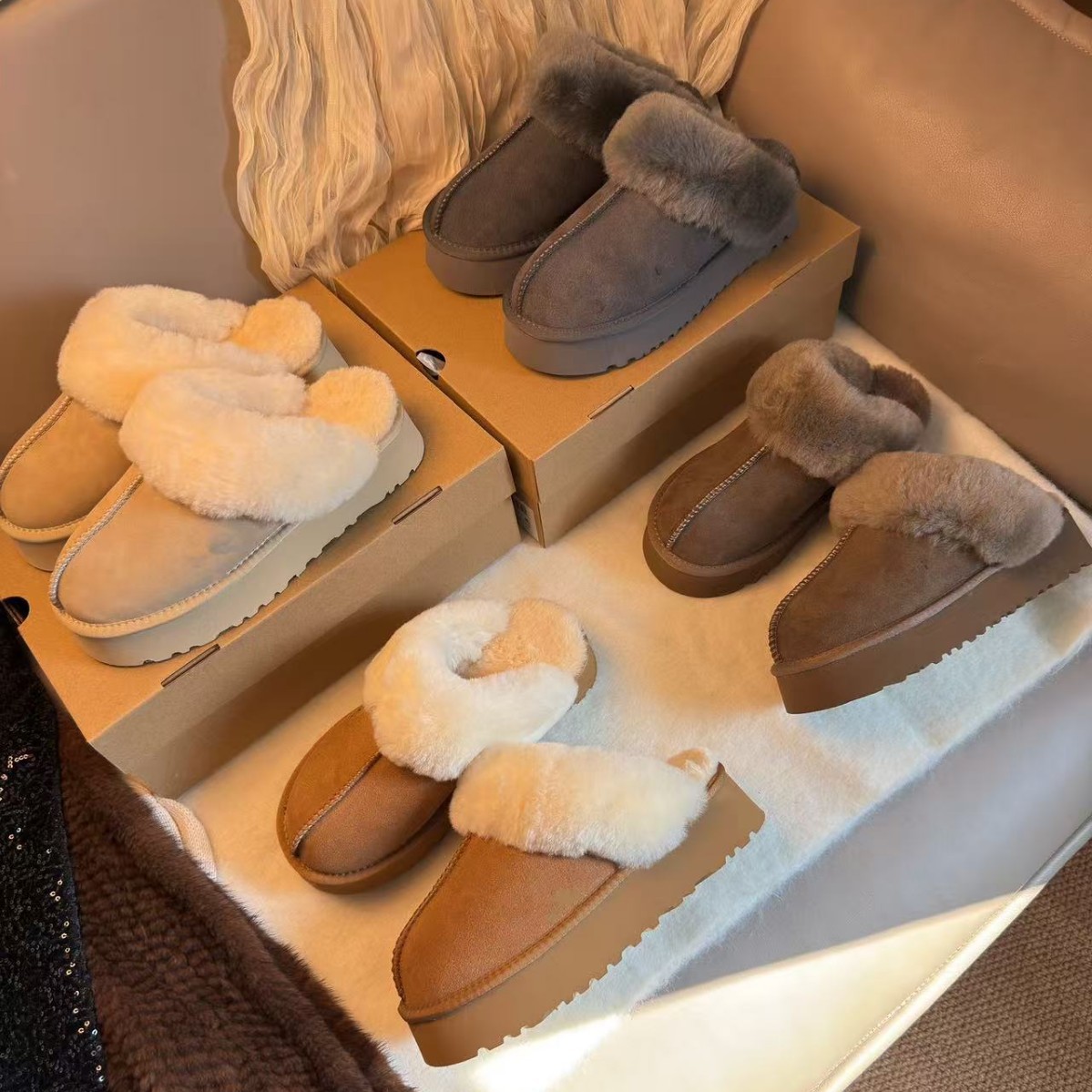 2025新厚底牛皮羊毛拖鞋松糕底增高包头拖鞋女冬季时尚外穿雪地靴