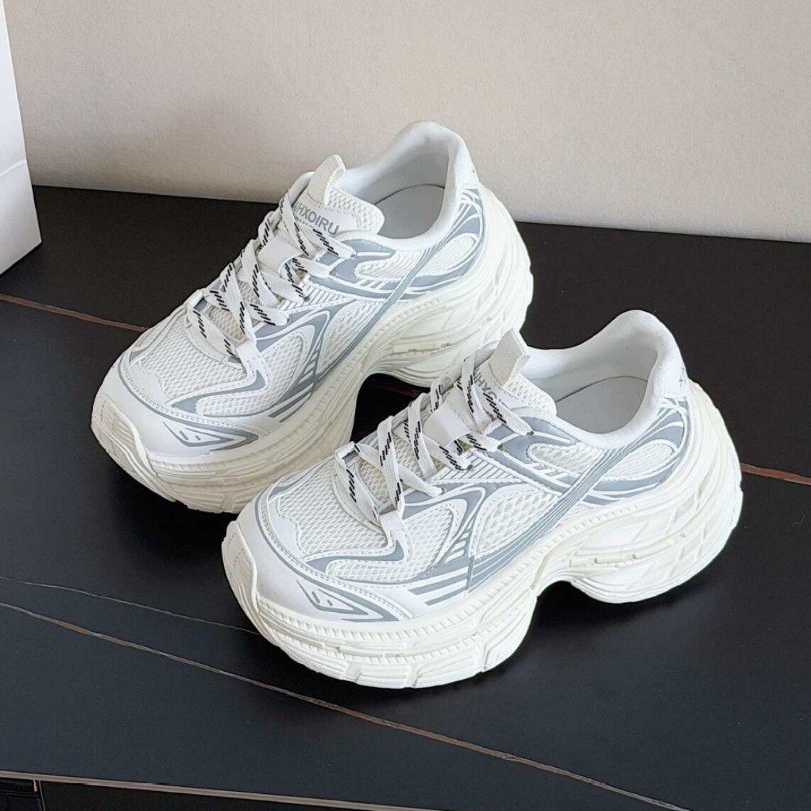 真皮厚底网面老爹鞋女款2026春季新款韩版双层底爆款运动休闲鞋