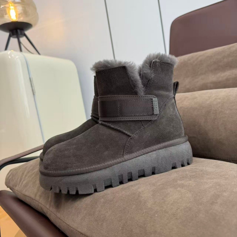 新款中筒魔术贴厚底雪地靴女羊皮毛一体真皮加绒保暖内增高防滑底