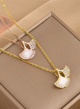 扇形银杏叶贝壳项链女轻奢小众设计带钻镀18K金新款潮锁骨链