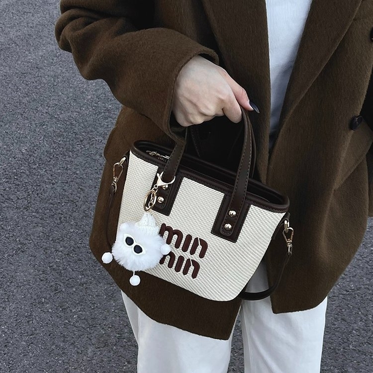 轻奢爆款菜篮子小包包女2025新款时尚高级感拼色斜挎包手提水桶包