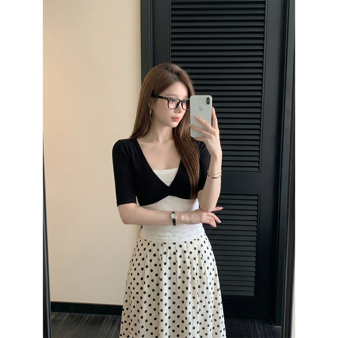 法式轻熟简约风V领扭结短袖T恤女夏季黑白撞色设计感上衣波点半裙