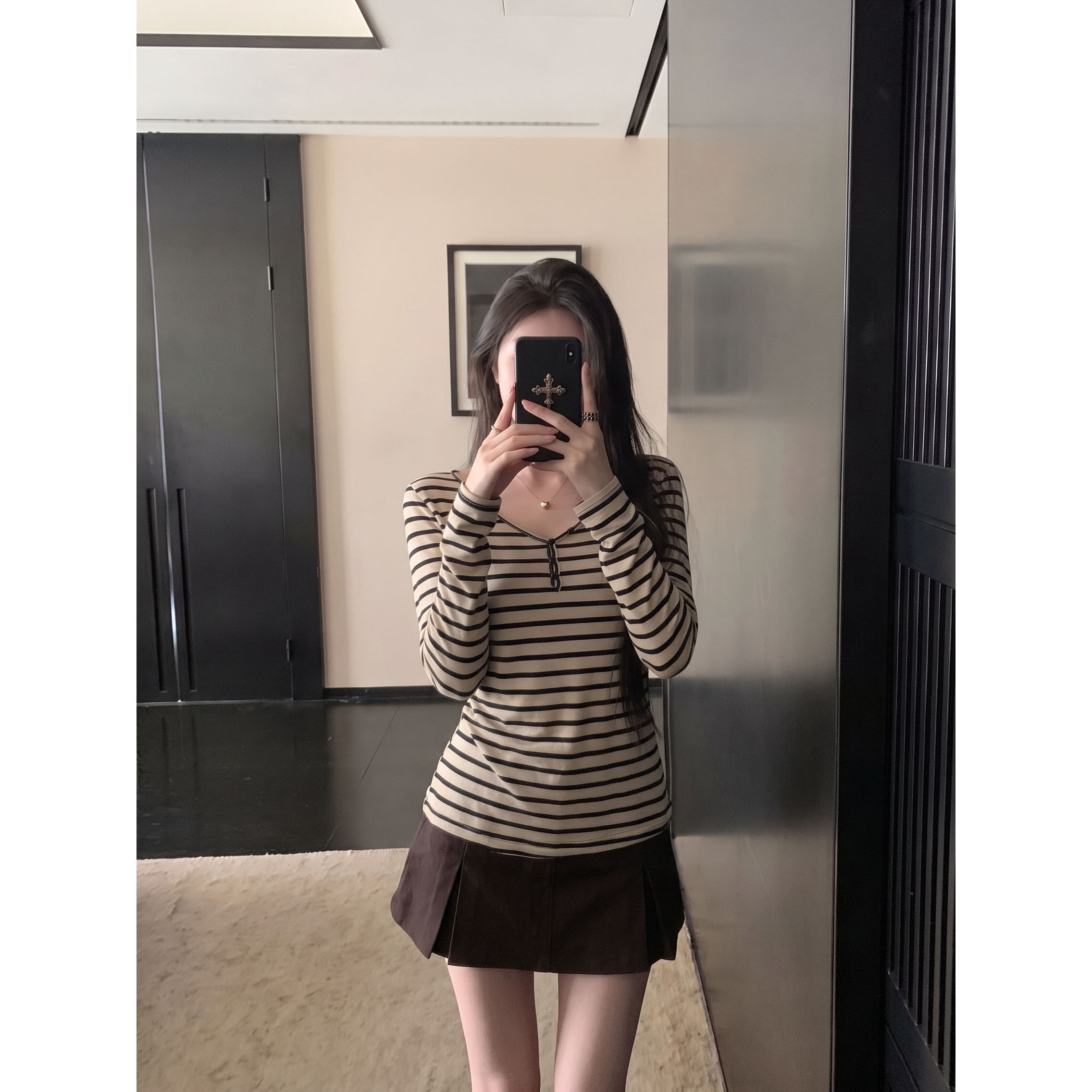 韩系条纹纽扣V领长袖T恤少女早秋宽松显瘦休闲慵懒风百搭气质上衣