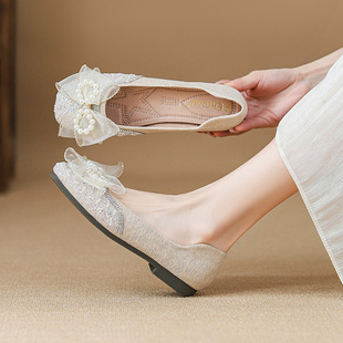 婚鞋软底两穿香槟色缎面低跟小众平底婚鞋新娘鞋婚宴鞋不累脚大码