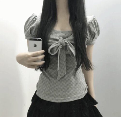 Shawne 25s春新韩国正品代购 小众胸前蝴蝶结格纹泡泡袖甜美衬衫
