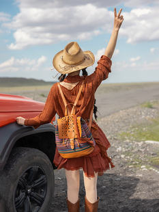 理想三旬女装复古民族风刺绣双肩包女时尚多功能旅行双肩包小书包