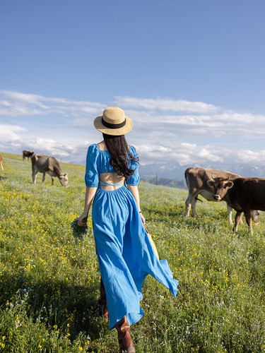 度假风大裙摆天丝棉纯色露背