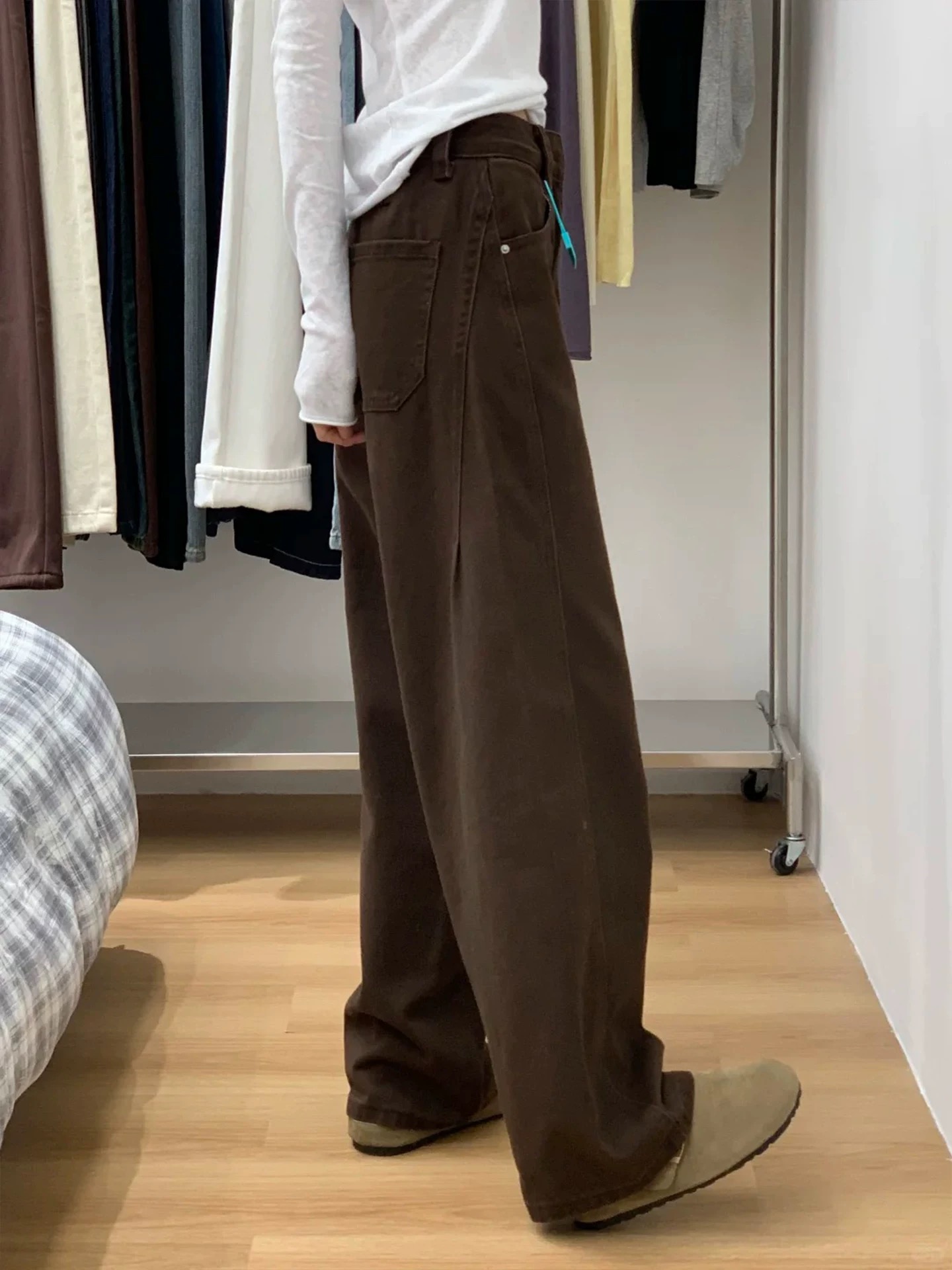 大码胖mm咖啡棕色弯刀阔腿牛仔裤女秋冬2025新款高腰加绒直筒裤子