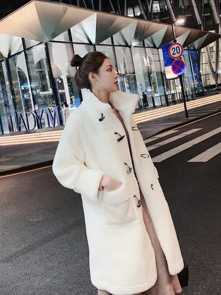 冬季新款2019羊剪絨大衣女中長款顆粒羊毛外套牛角扣複合皮毛壹體在類目 女裝/女士精品, 毛呢外套中 - 來自Buy2taobao.com提供專業的淘寶代購服務