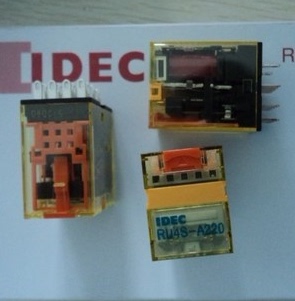和泉RU2S-A220 RU2S-D24 RH2B-UL-DC24 RH4B-UL-A220继电器