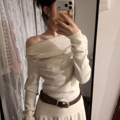 新款超好看的一字肩针织连衣裙子女秋冬季配大衣内搭长裙套装