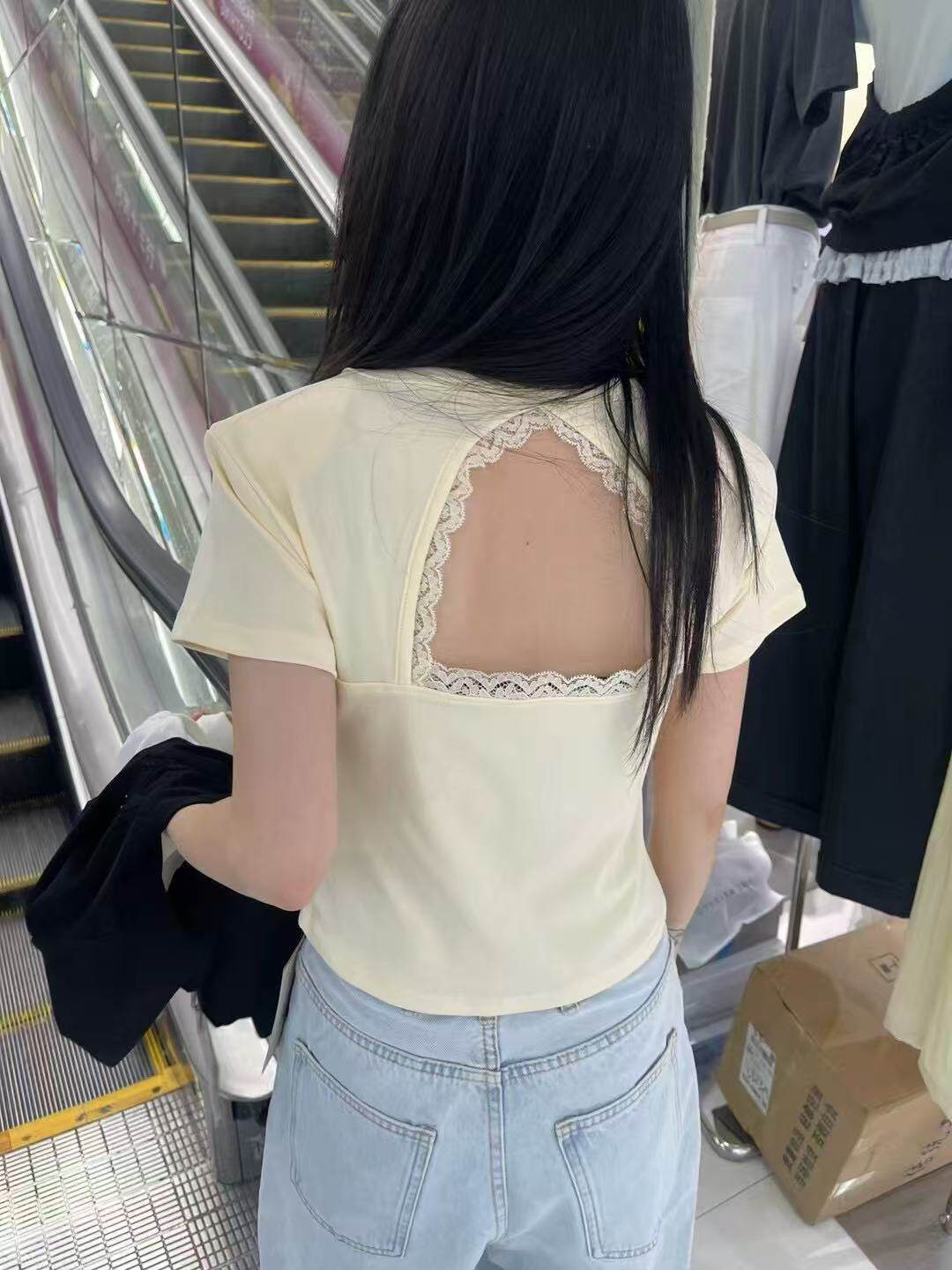 元熙3054简约U领短袖蕾丝拼接露背T恤女修身显瘦显瘦垫肩上衣夏棉