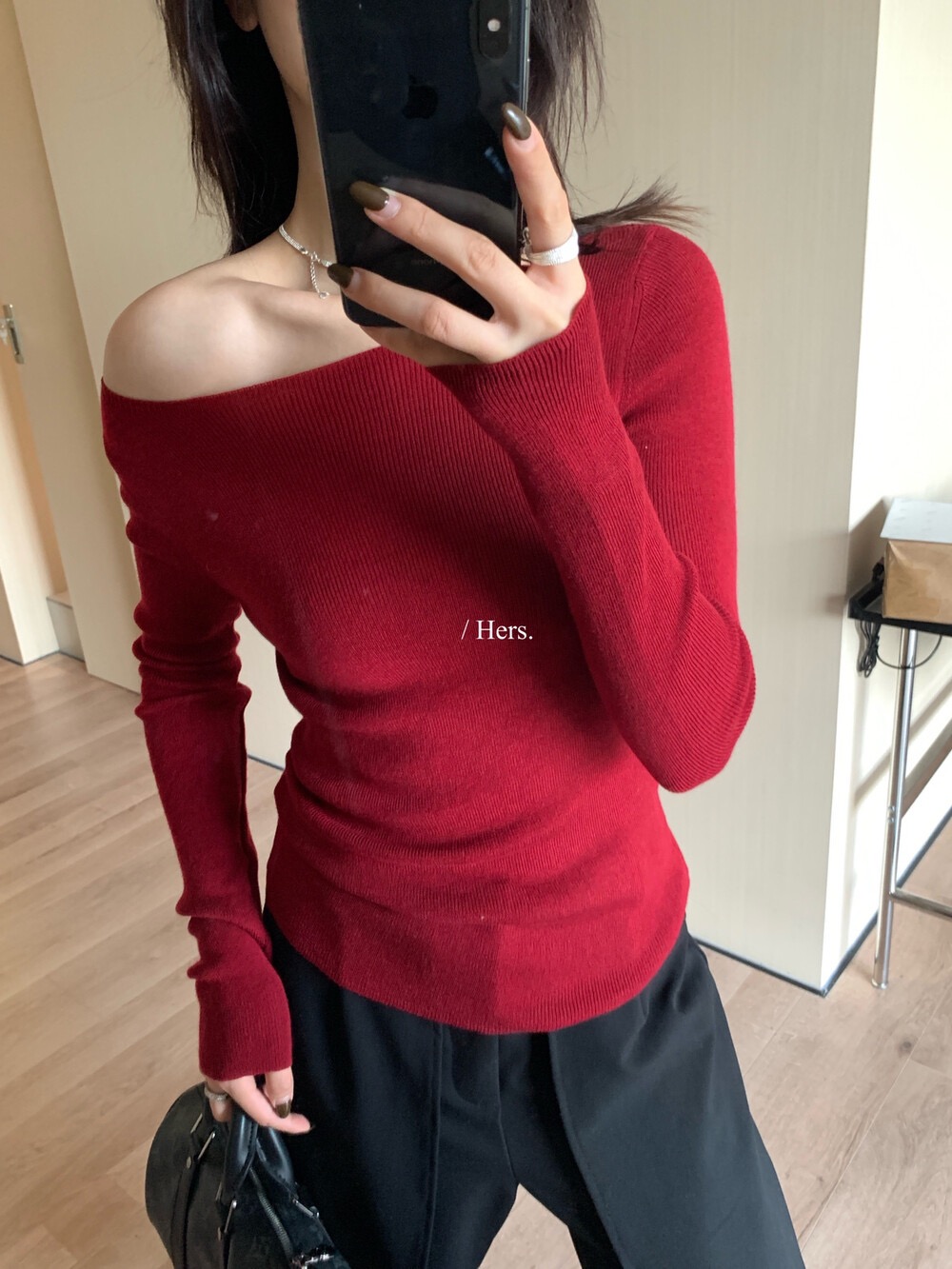 hers斜肩长袖T恤女秋冬装纯欲风修身显瘦内搭针织打底衫上衣92369