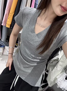 元熙家7020韩版收腰褶皱设计感V领短袖T恤女2026春夏修身显瘦上衣