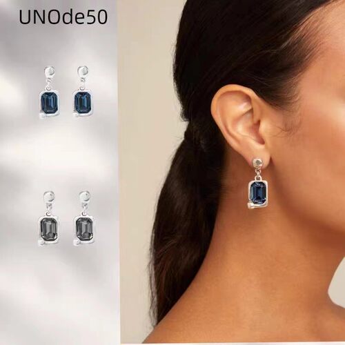 unode50长方形蓝水晶耳环