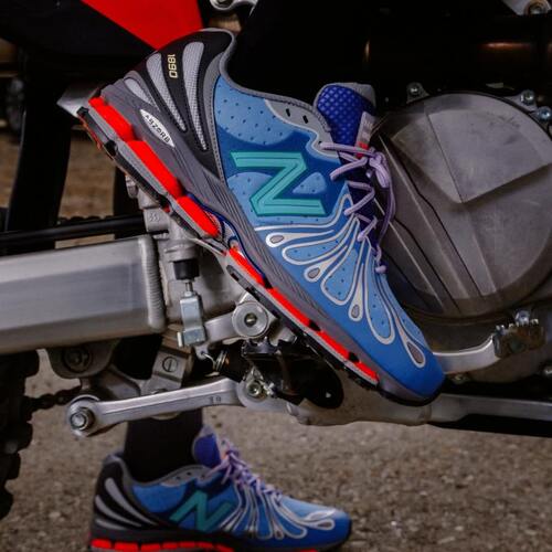 NewBalance联名款男运动休闲鞋