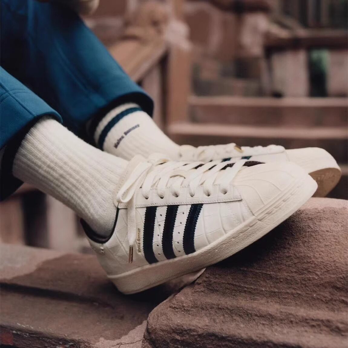 正品Adidas x Wales Bonner Superstar 联名款金标贝壳头低帮板鞋
