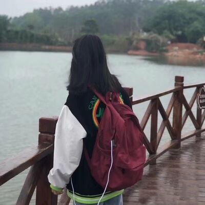 校园女好简约的书包双肩包女