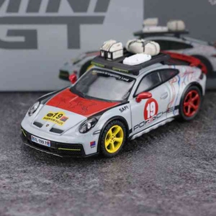 MiniGT 保时捷达喀尔 911 Dakar Uncle Rally19号 合金汽车模型