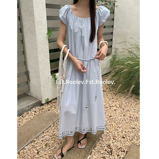 FST连衣裙女2026新款高级法式宽松小飞袖长裙夏季温柔风系带裙子