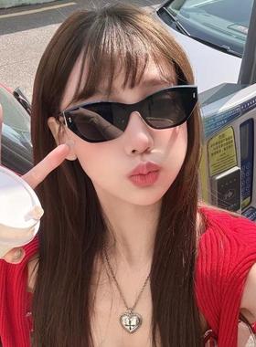 复古连体猫眼黑色时髦高级感防紫外线太阳眼镜女潮方圆脸显瘦墨镜