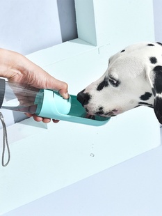 宠物狗狗随行水杯外出水壶户外喝水喂水饮水器泰迪便携式 水瓶过滤