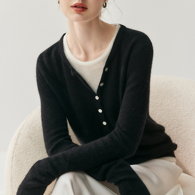 女圆V领针织衫宽松内搭打底衫