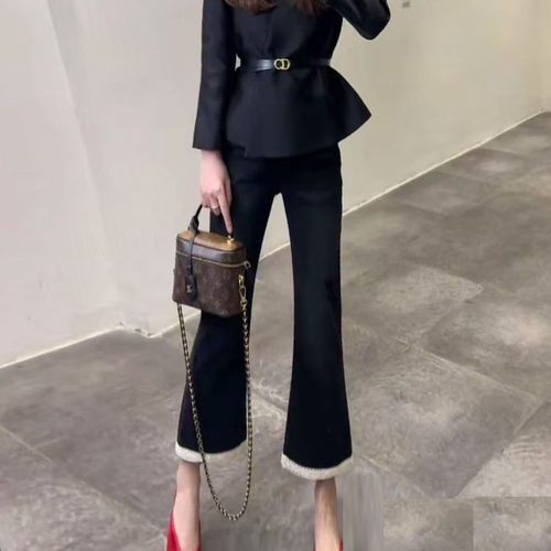 2026春季新款大码女装高腰弹力花边微喇牛仔裤女显瘦梨型身材裤子